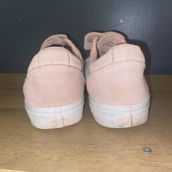 Vans - Picture 3 of 5